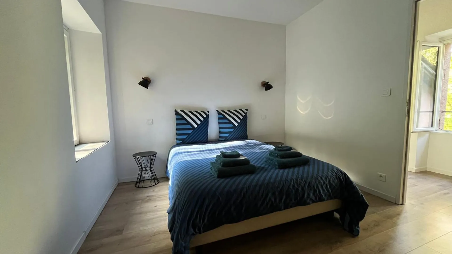 Hébergement de vacances Petit maison chaleureuse dans le Vallon Marcillac-Vallon