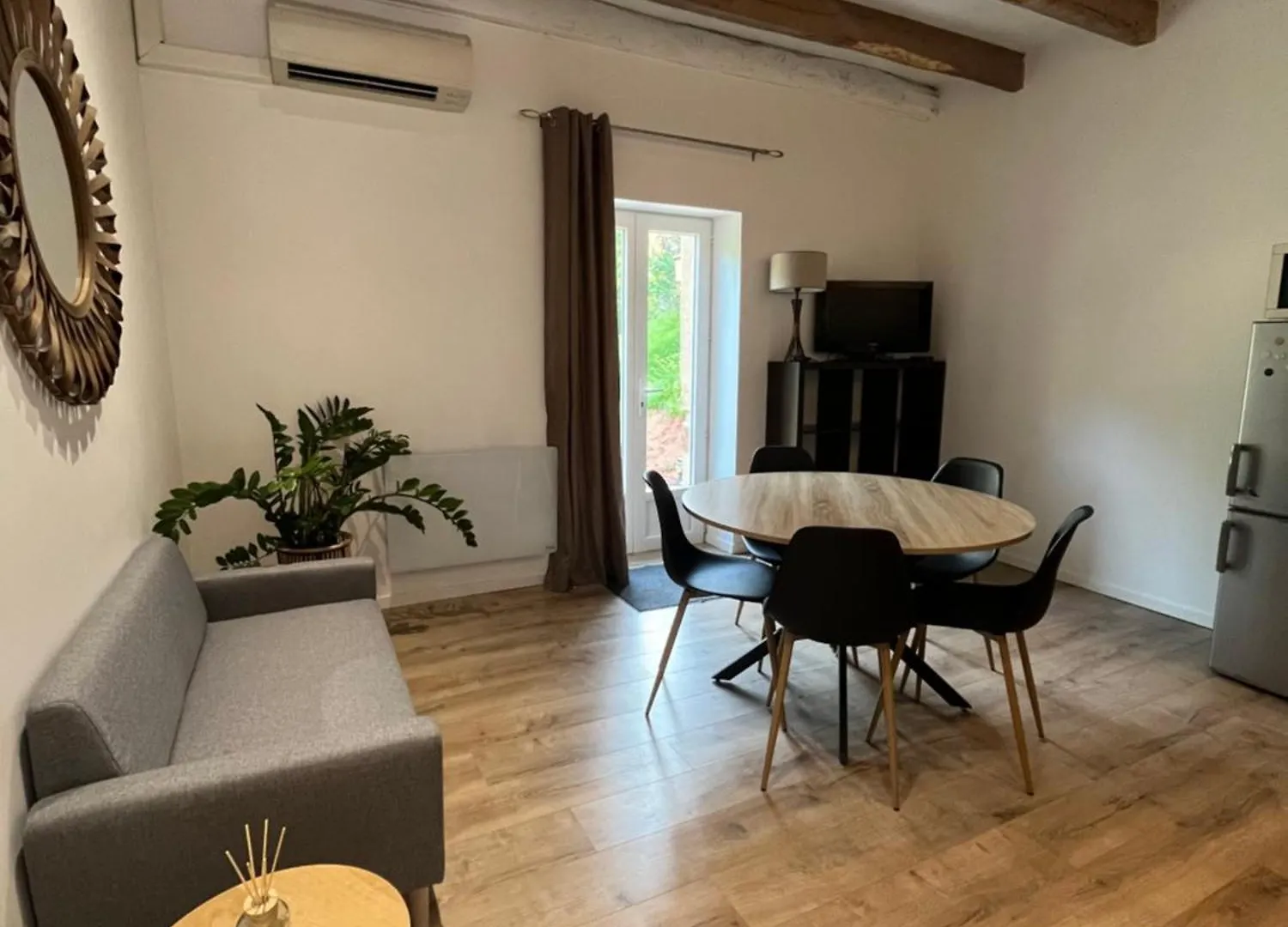 Petit maison chaleureuse dans le Vallon Marcillac-Vallon